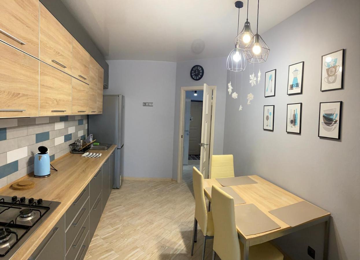 Яровиця 13 Lutsk Ngoại thất bức ảnh
