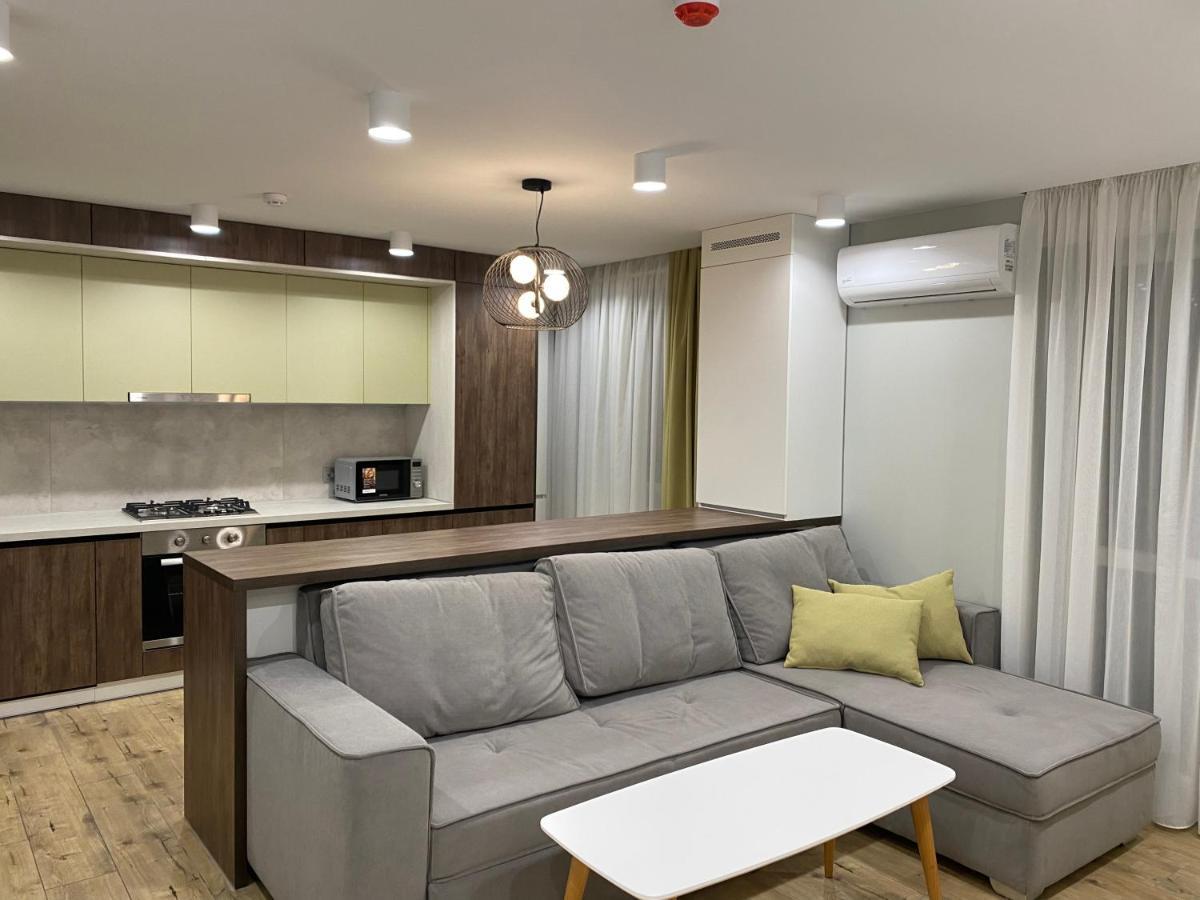 Яровиця 13 Lutsk Ngoại thất bức ảnh