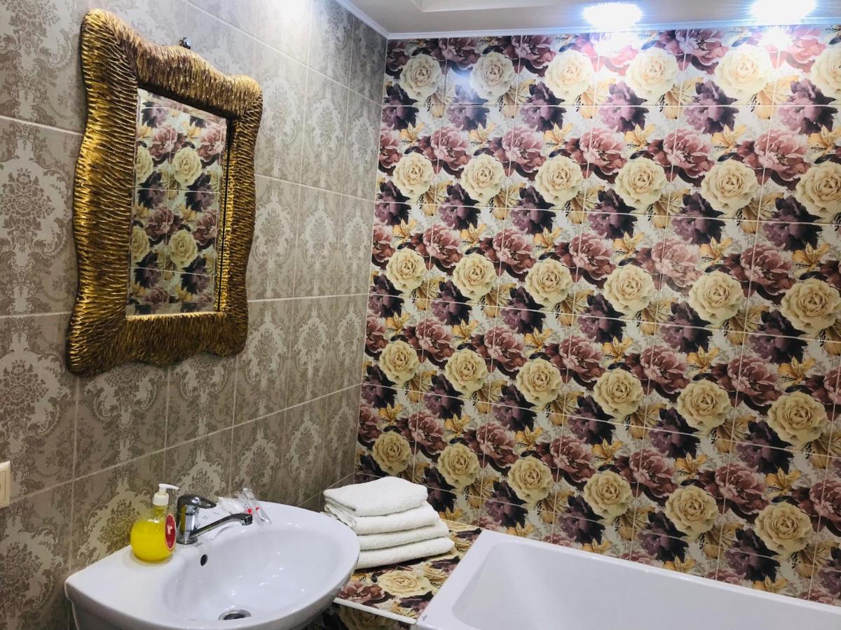 Яровиця 13 Lutsk Ngoại thất bức ảnh